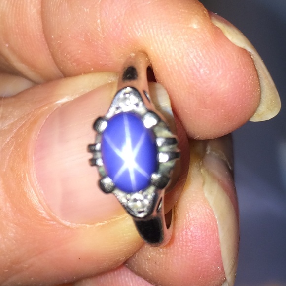 Vintage Precious Star Sapphire gem, set in 10K white gold, size 5 1/2 ap… - Picture 1 of 5